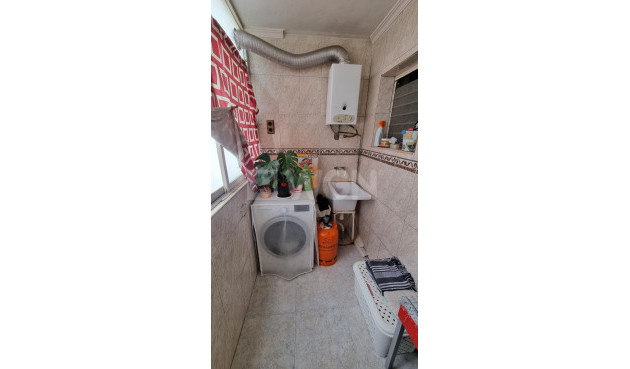 Resale - Apartment / flat - Torrevieja - Habaneras