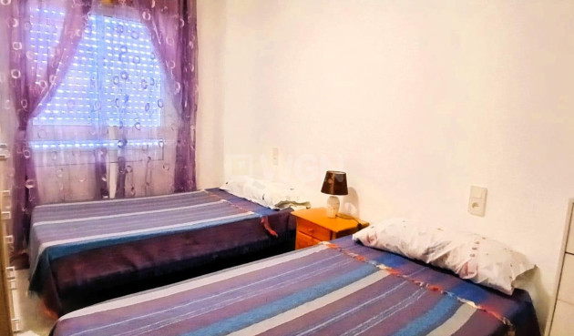 Odsprzedaż - Mieszkanie w bloku - Torrevieja - Playa del Cura