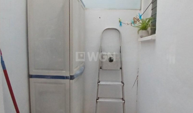 Odsprzedaż - Mieszkanie w bloku - Torrevieja - Playa del Cura