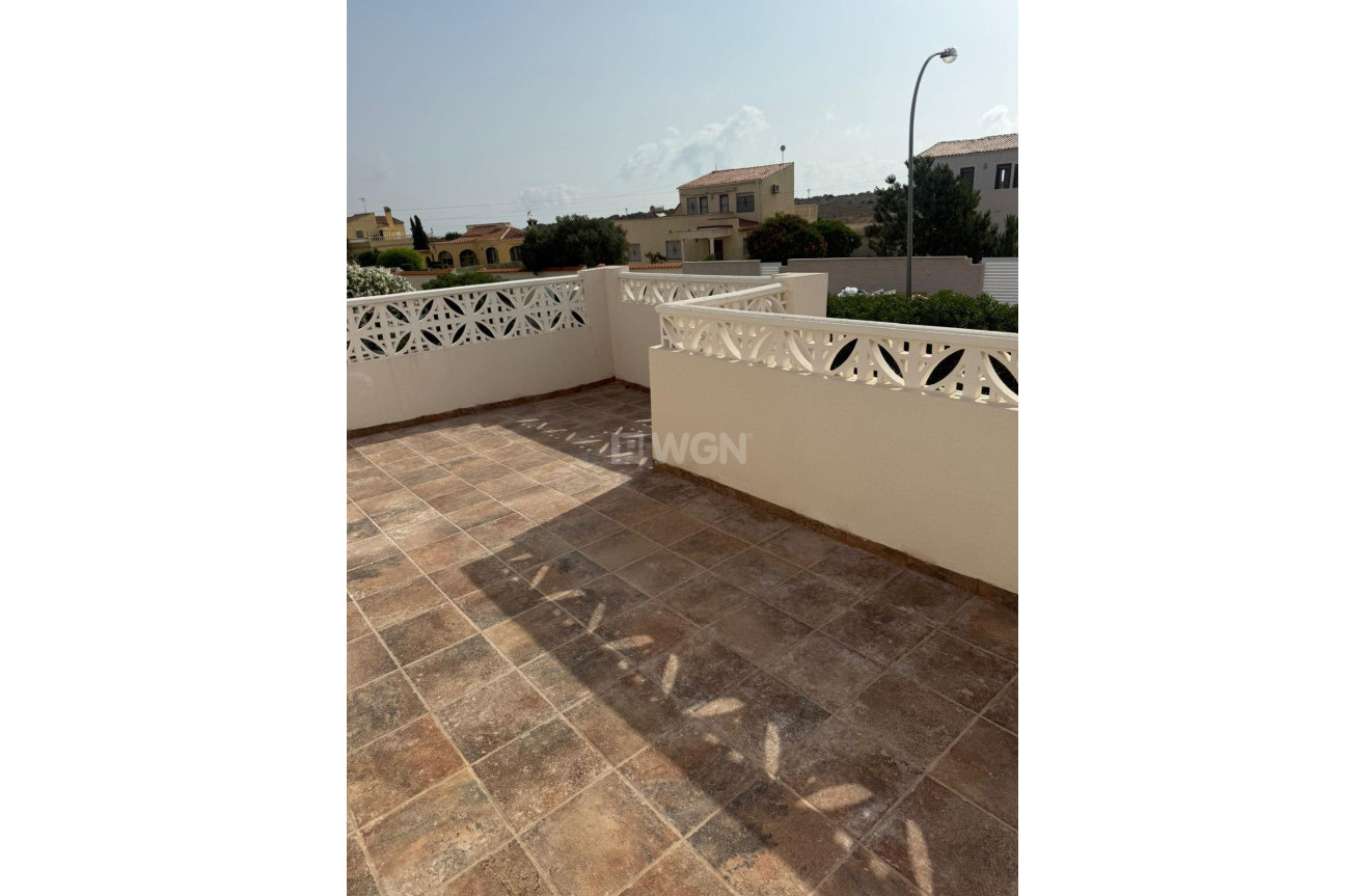 Odsprzedaż - Kamienica - Torrevieja - La Siesta - El Salado - Torreta