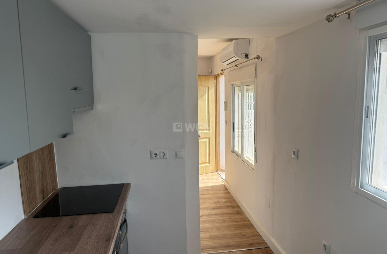 Odsprzedaż - Kamienica - Torrevieja - La Siesta - El Salado - Torreta