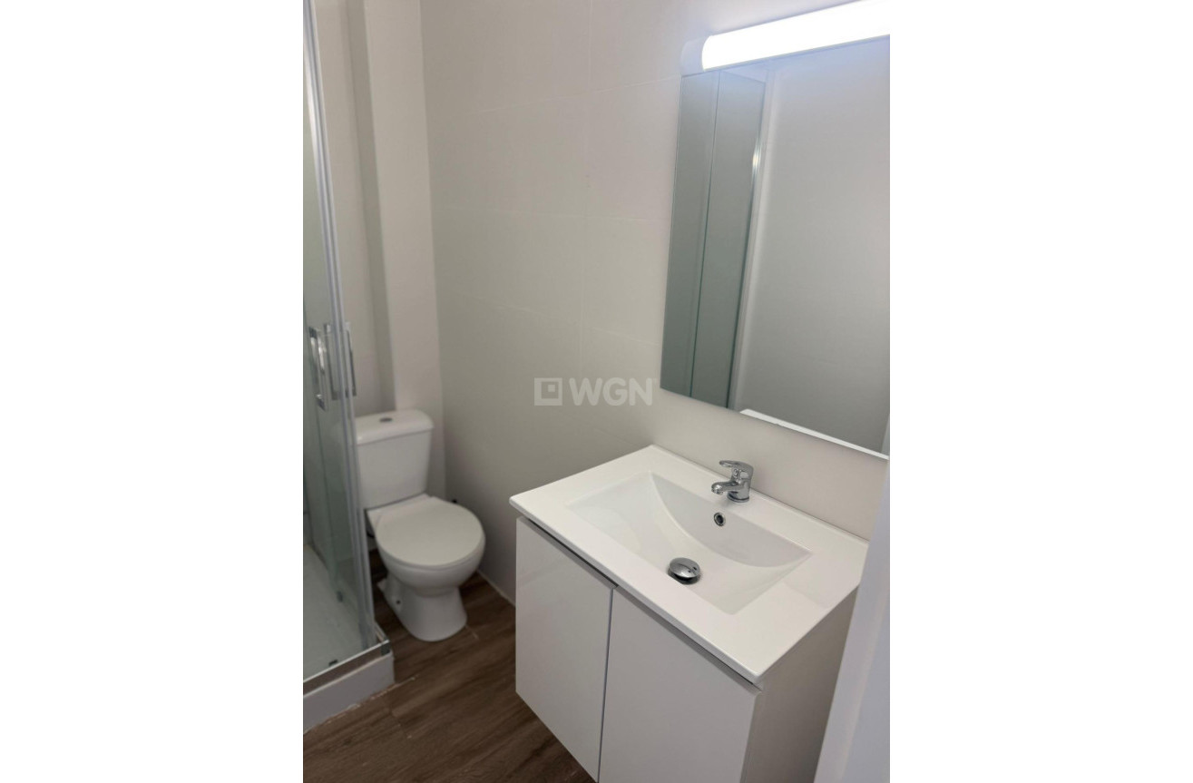 Odsprzedaż - Kamienica - Torrevieja - La Siesta - El Salado - Torreta