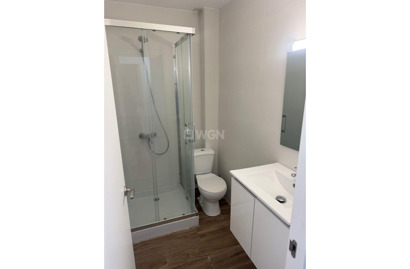 Odsprzedaż - Kamienica - Torrevieja - La Siesta - El Salado - Torreta