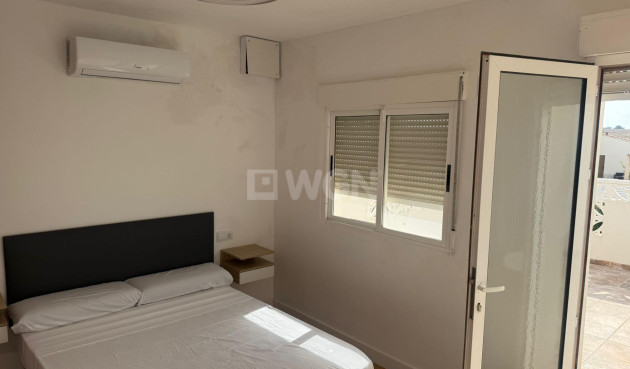 Odsprzedaż - Kamienica - Torrevieja - La Siesta - El Salado - Torreta