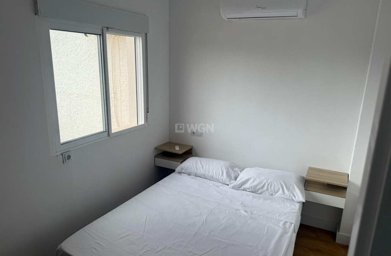 Odsprzedaż - Kamienica - Torrevieja - La Siesta - El Salado - Torreta