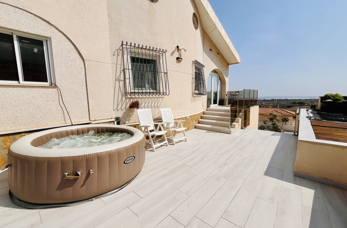 Resale - Villa - San Miguel de Salinas - Inland