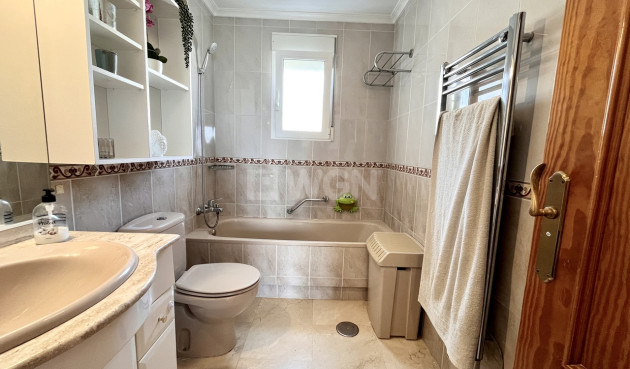 Resale - Villa - San Miguel de Salinas - Inland