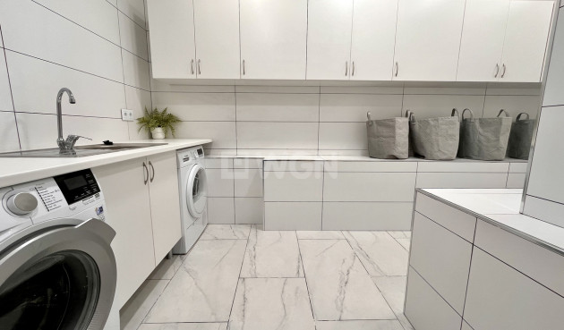 Resale - Villa - San Miguel de Salinas - Inland