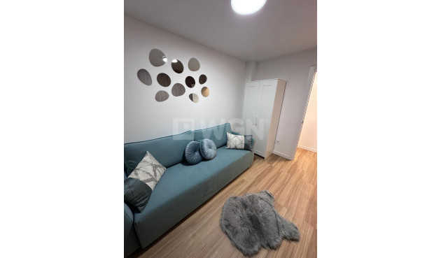 Odsprzedaż - Mieszkanie w bloku - Torrevieja - Estacion De Autobuses