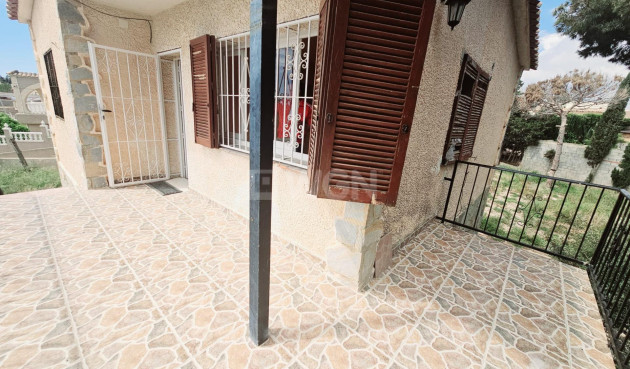 Odsprzedaż - Villa - Torrevieja - Los Balcones - Los Altos del Edén