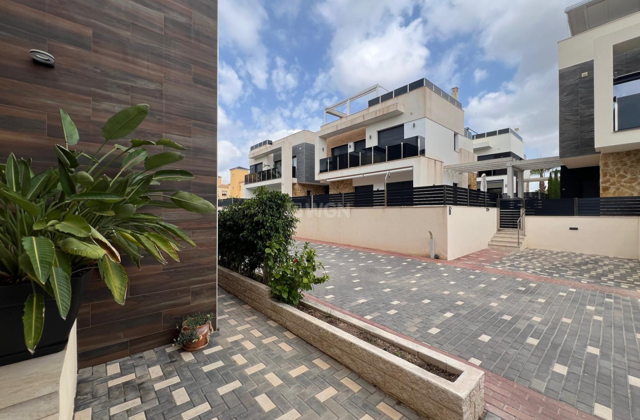 Reventa - Villa - Orihuela Costa - Lomas de Cabo Roig