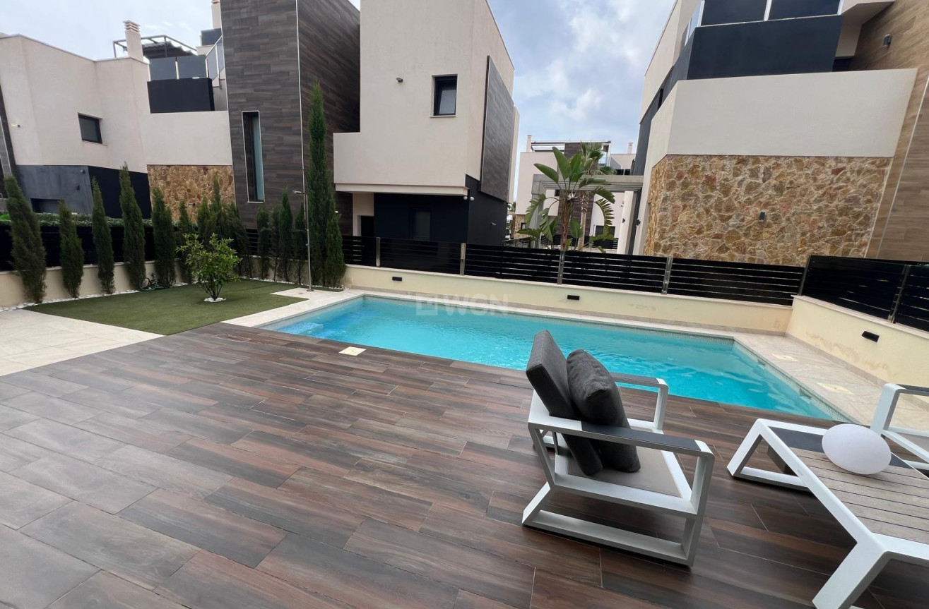 Reventa - Villa - Orihuela Costa - Lomas de Cabo Roig