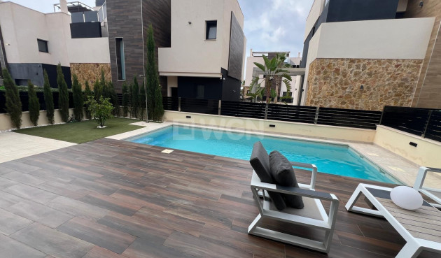 Reventa - Villa - Orihuela Costa - Lomas de Cabo Roig