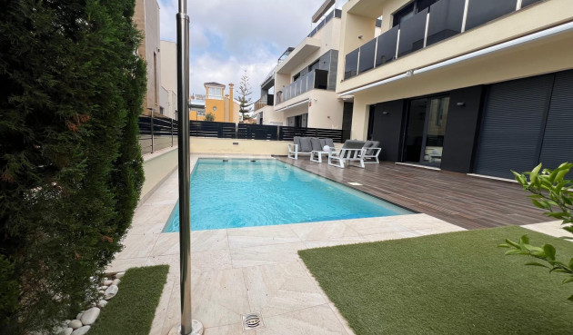 Reventa - Villa - Orihuela Costa - Lomas de Cabo Roig