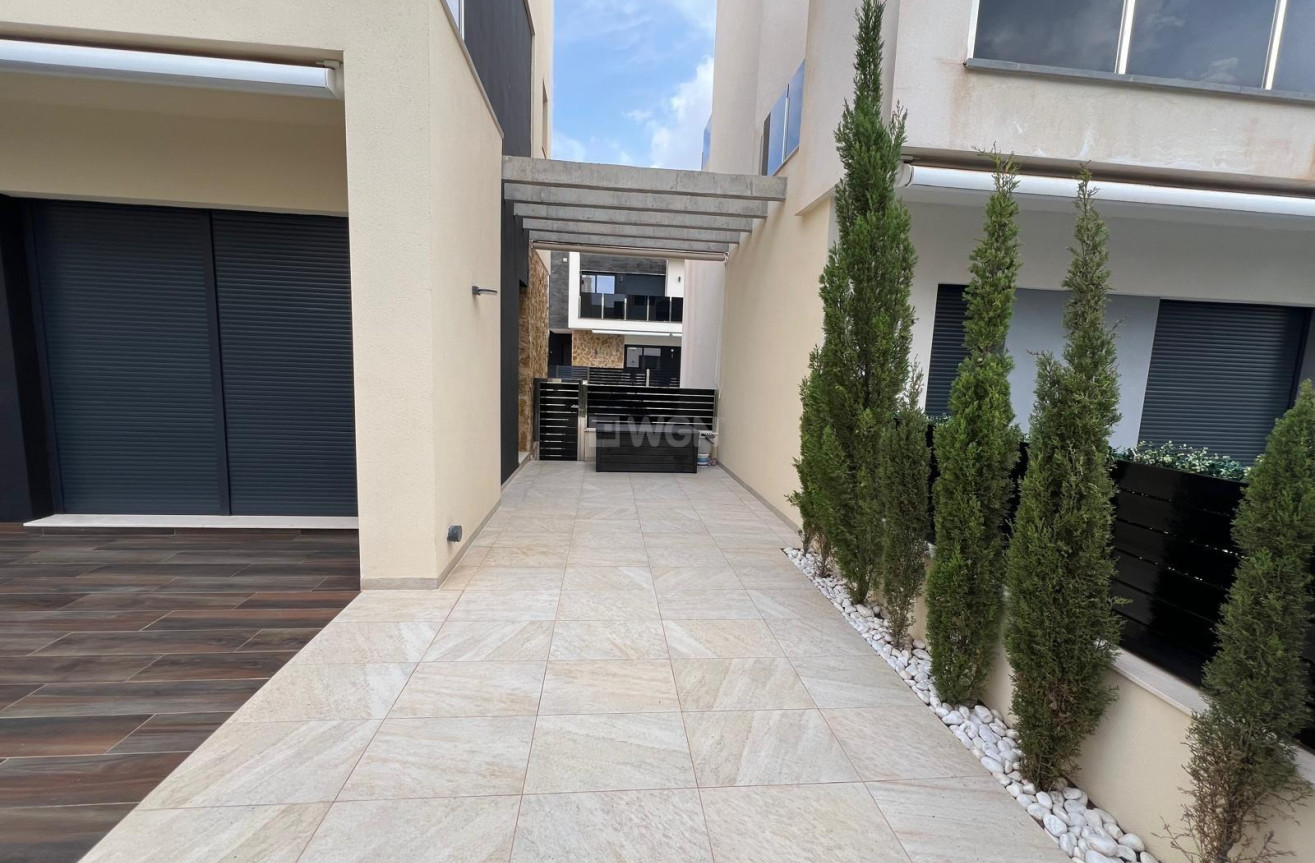 Reventa - Villa - Orihuela Costa - Lomas de Cabo Roig