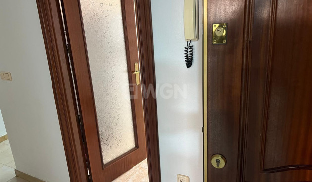 Resale - Apartment / flat - Torrevieja - Playa del Cura