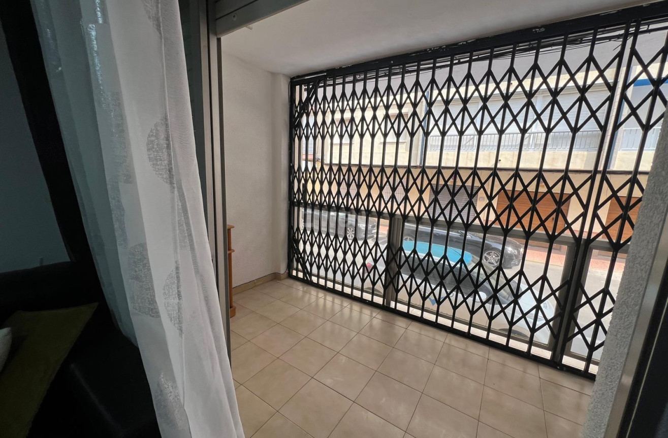 Resale - Apartment / flat - Torrevieja - Playa del Cura