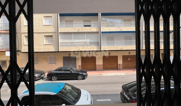 Resale - Apartment / flat - Torrevieja - Playa del Cura