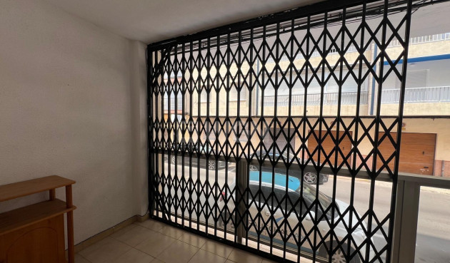 Resale - Apartment / flat - Torrevieja - Playa del Cura