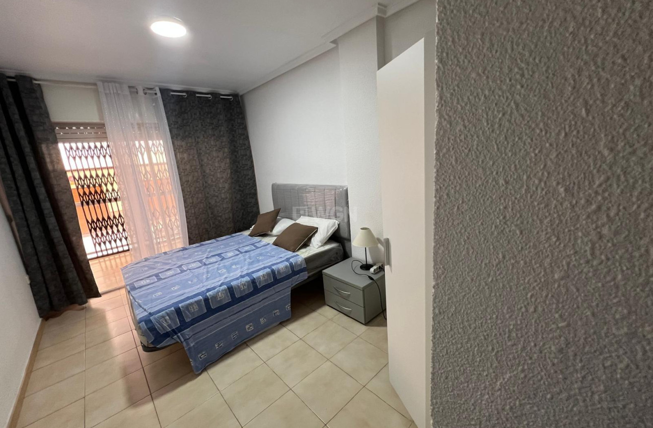 Resale - Apartment / flat - Torrevieja - Playa del Cura