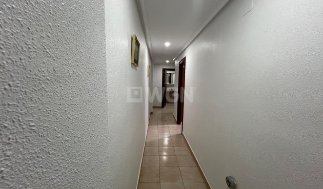 Resale - Apartment / flat - Torrevieja - Playa del Cura