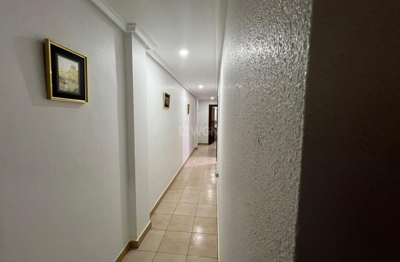 Resale - Apartment / flat - Torrevieja - Playa del Cura