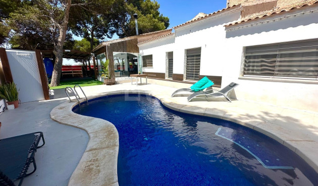 Odsprzedaż - Villa - Orihuela Costa - Rocio Del Mar