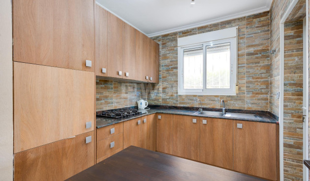 Odsprzedaż - Villa - Orihuela Costa - Villamartín-las Filipinas