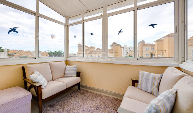 Odsprzedaż - Villa - Orihuela Costa - Villamartín-las Filipinas