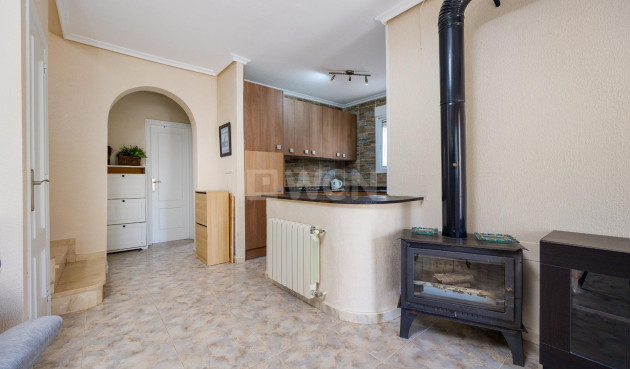 Odsprzedaż - Villa - Orihuela Costa - Villamartín-las Filipinas