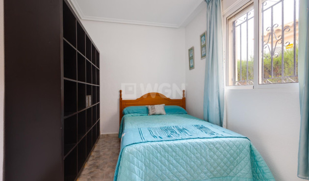 Odsprzedaż - Villa - Orihuela Costa - Villamartín-las Filipinas