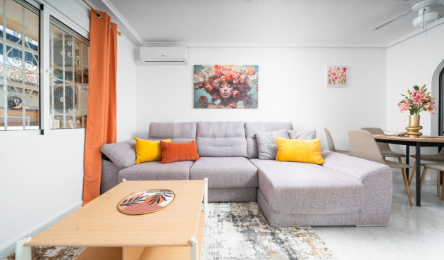 Odsprzedaż - Kamienica - Orihuela Costa - Los Almendros - La Florida