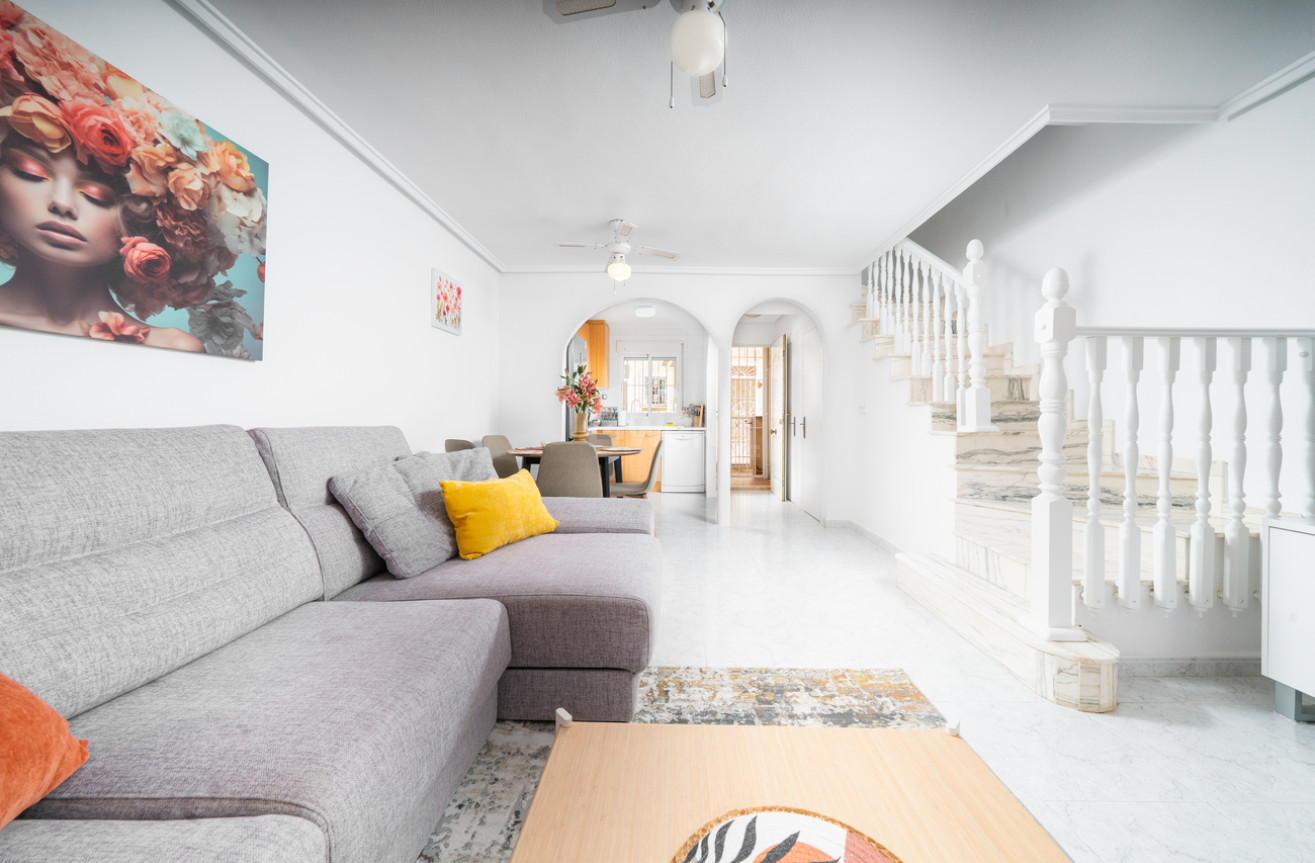 Odsprzedaż - Kamienica - Orihuela Costa - Los Almendros - La Florida