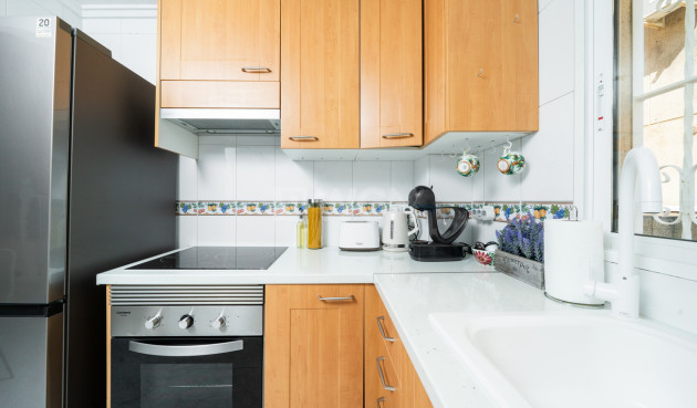 Odsprzedaż - Kamienica - Orihuela Costa - Los Almendros - La Florida