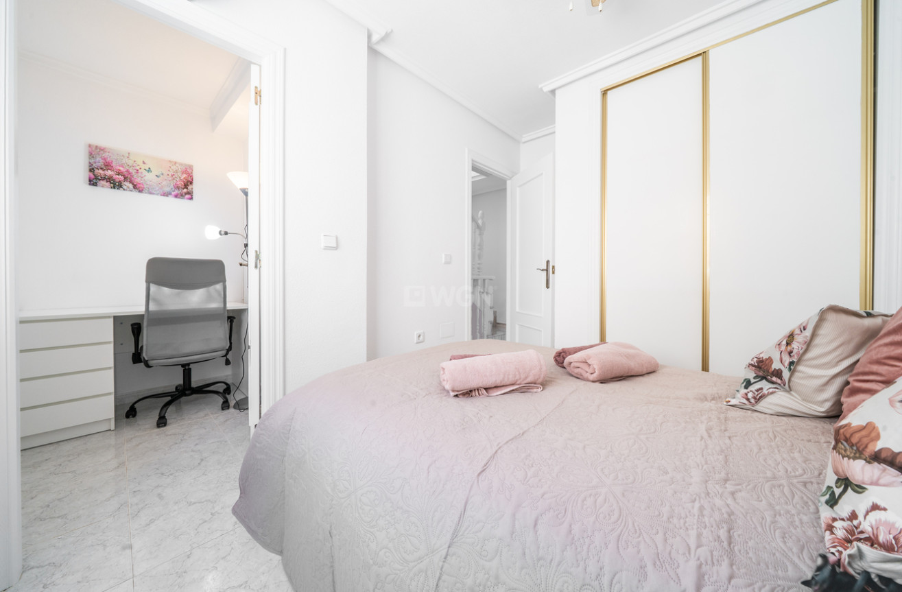 Odsprzedaż - Kamienica - Orihuela Costa - Los Almendros - La Florida