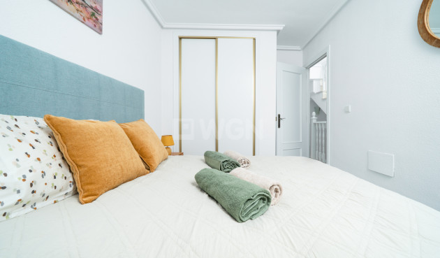 Odsprzedaż - Kamienica - Orihuela Costa - Los Almendros - La Florida