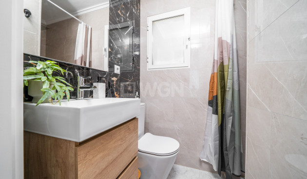 Odsprzedaż - Kamienica - Orihuela Costa - Los Almendros - La Florida