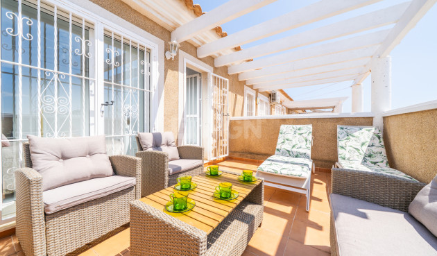 Odsprzedaż - Kamienica - Orihuela Costa - Los Almendros - La Florida