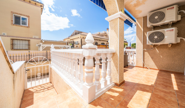 Odsprzedaż - Kamienica - Orihuela Costa - Los Almendros - La Florida