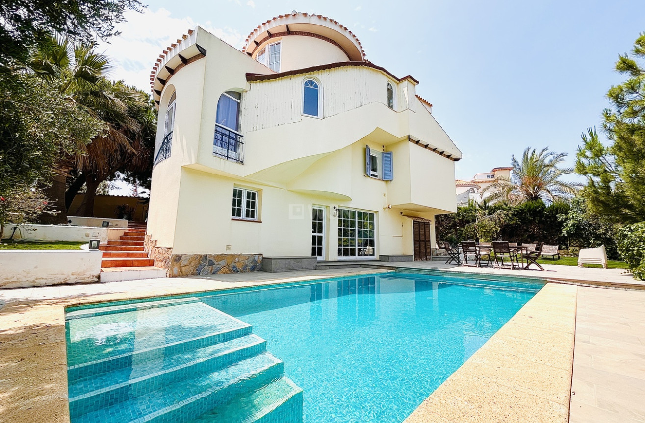 Wiederverkauf - Villa - La Zenia - Costa Blanca