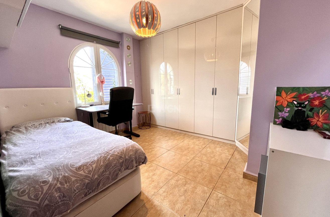 Wiederverkauf - Villa - La Zenia - Costa Blanca