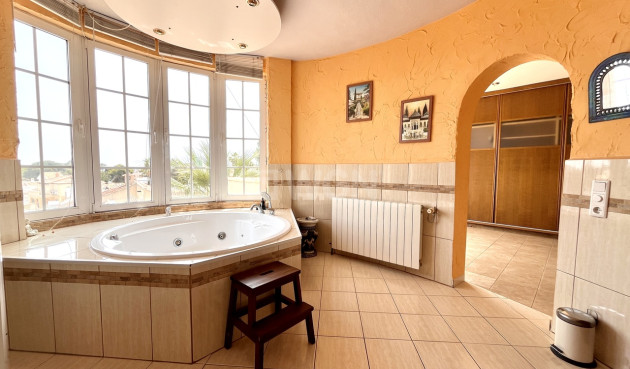 Wiederverkauf - Villa - La Zenia - Costa Blanca