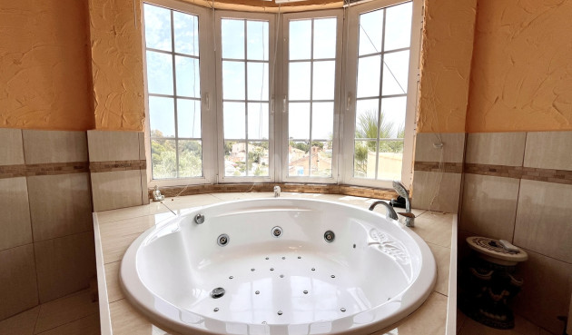 Wiederverkauf - Villa - La Zenia - Costa Blanca