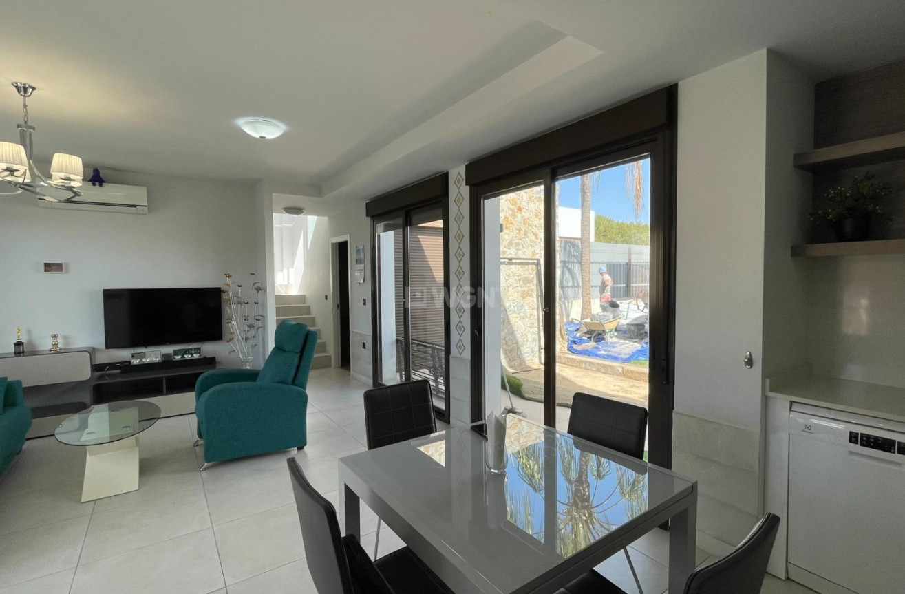 Wiederverkauf - Villa - Orihuela Costa - Lomas de Cabo Roig