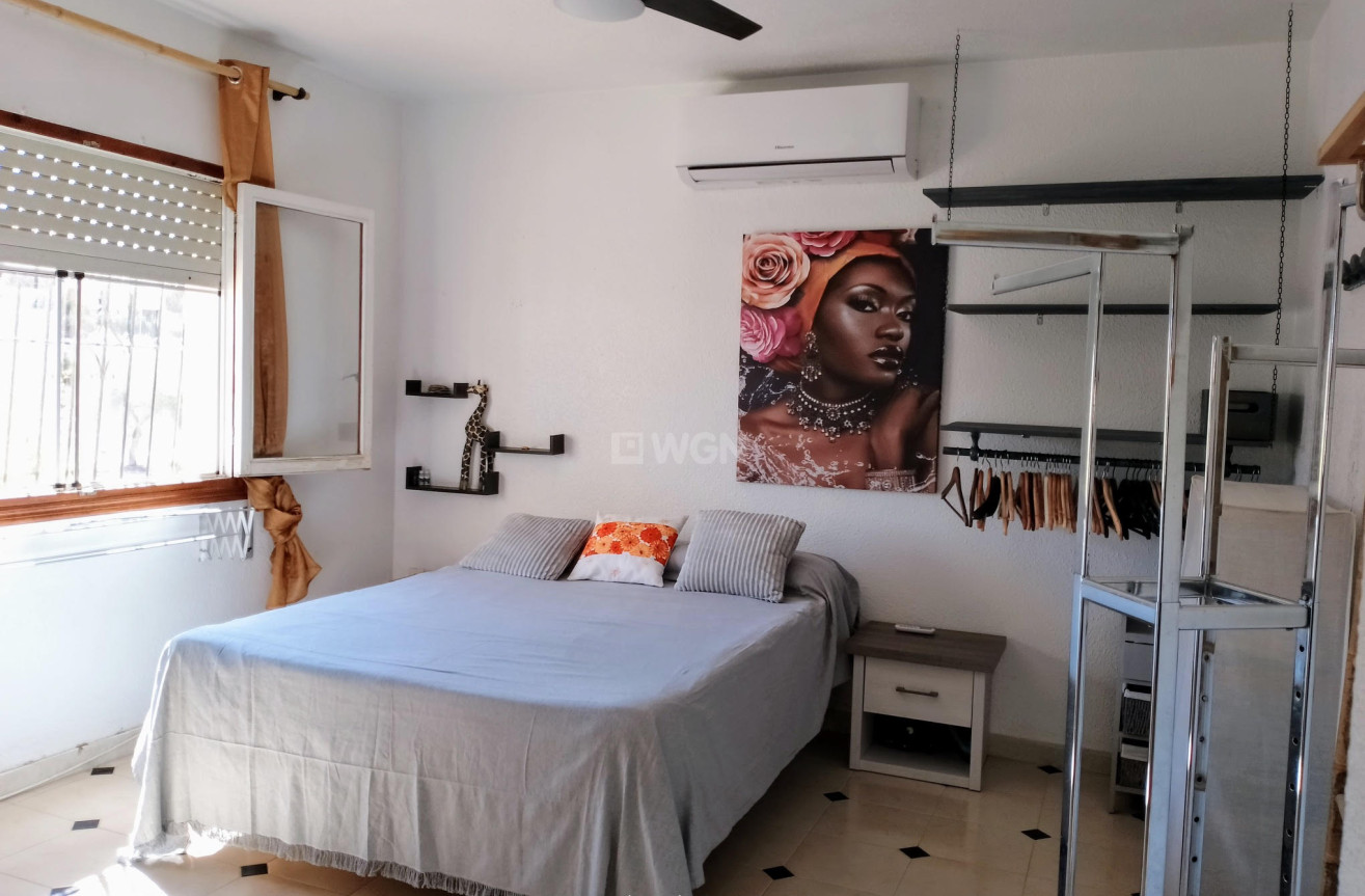 Reventa - Villa - Torrevieja - Costa Blanca