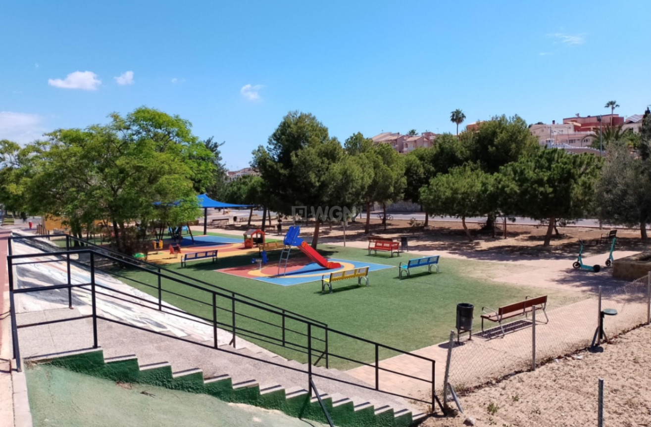 Reventa - Villa - Torrevieja - Costa Blanca