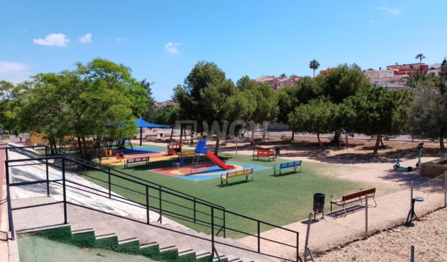 Reventa - Villa - Torrevieja - Costa Blanca