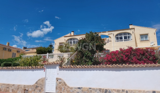 Reventa - Villa - Torrevieja - Costa Blanca