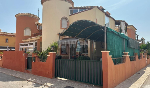 Odsprzedaż - Villa - Orihuela Costa - Playa Flamenca