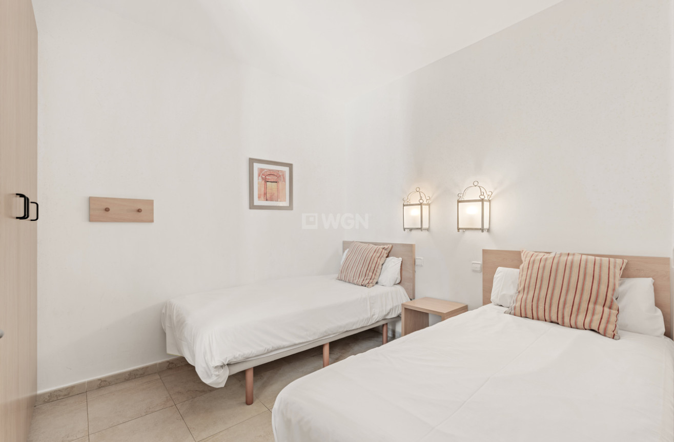 Resale - Apartment / flat - Manilva - Costa del Sol